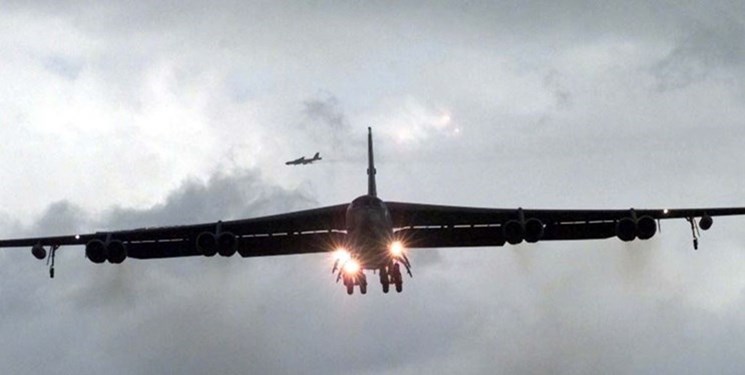 شویگو: پرواز بمب افکن‌های ناتو اطراف روسیه نگران کننده است