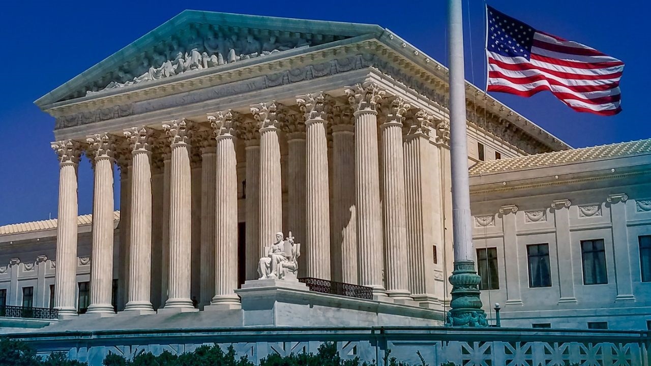 دادگاه عالی آمریکا ۲ روز پس از تحلیف بایدن به شکایت ترامپ رسیدگی می‌کند