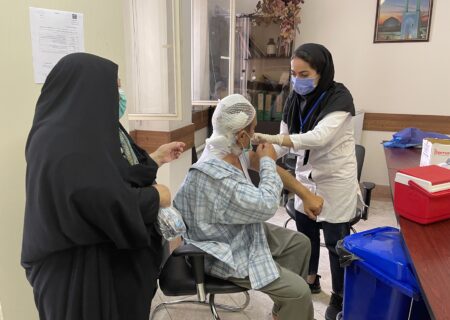گزارش تصویری واکسیناسیون کرونا در مرکز دادوش واقع در بلوار شکوفه تهران