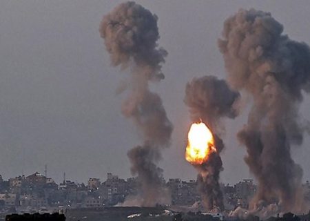 ۱۶ تن بمب روی مردم غزه در اولین روز حمله