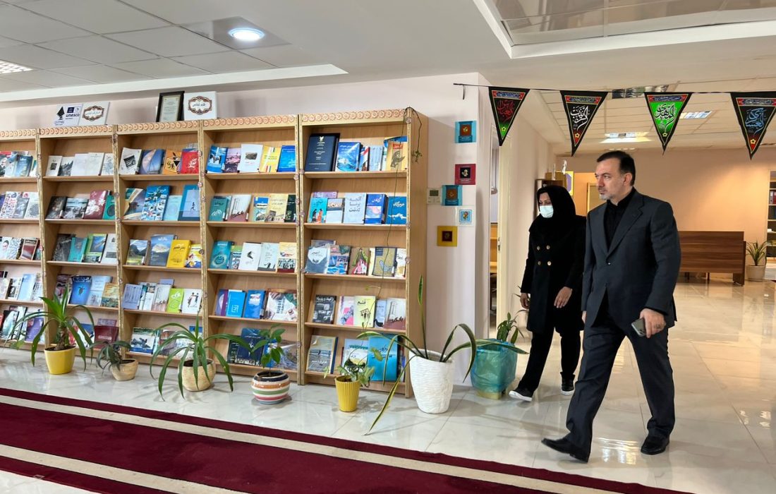 مدیرعامل سازمان منطقه آزاد قشم: ضرروت ترویج فرهنگ کتابخوانی از سنین پایین/ پویش‌های کتابخوانی در قشم راه‌اندازی شود