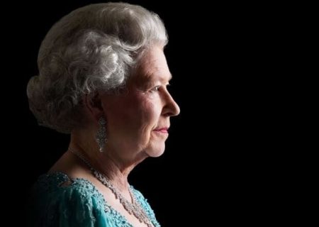 ملکه انگلیس درگذشت؛ پایان هفت دهه سلطنت | چارلز ۷۳ ساله بر تخت پادشاهی نشست