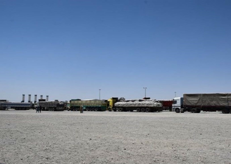 معطل شدن ۴۰۰ کامیون ایرانی در مرز افغانستان