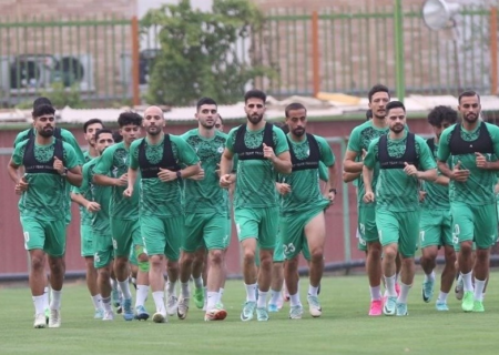 تساوی ذوب‌آهن پیش از بازی پرسپولیس