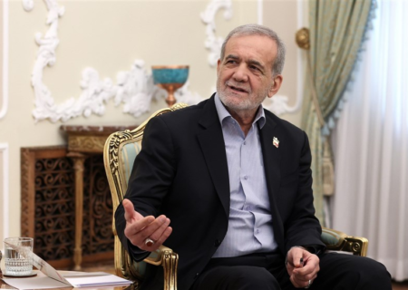پزشکیان: به برادران و خواهران‌مان در آذربایجان عشق می‌ورزیم
