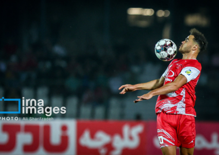 ارونوف در اختیار کادرفنی پرسپولیس