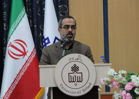دولت وزیر اقتصاد را از طیف‌های مختلف سیاسی برگزیند