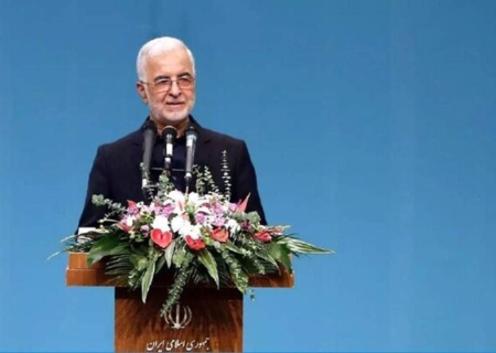 مؤمنی: باید فرش قرمز برای سرمایه‌گذار پهن کرد