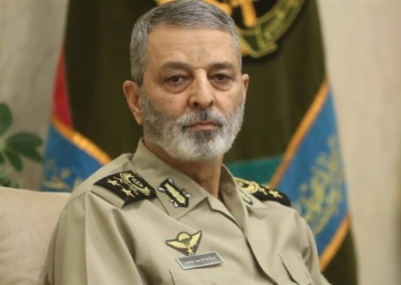 سرلشکر موسوی: هدف دشمن از بین بردن نظام و تجزیه ایران بود
