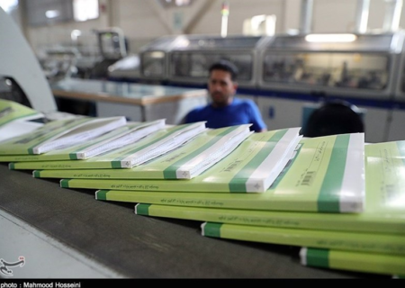 کتاب‌های درسی به‌موقع به دست دانش‌آموزان می‌رسد / مشکلی در تأمین انرژی چاپخانه‌ها نیست