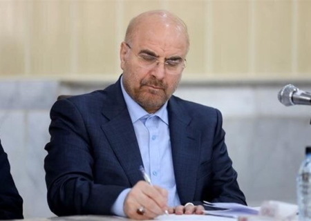 پیام تسلیت قالیباف در پی درگذشت استاد فرشچیان