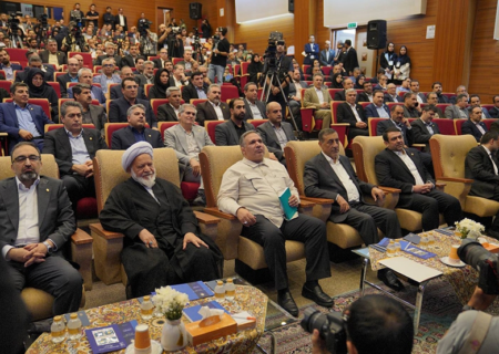 تأکید معاون پزشکیان بر خروج بانک ها از بنگاه‌داری/ بانکداری دیجیتال راهی برای ارتقای خدمات