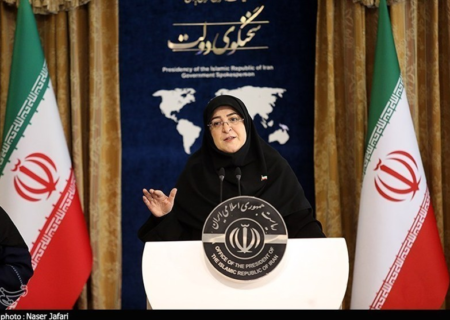 مهاجرانی: جنگ و مذاکره ابزارهای راهبردی دولت است