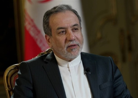 درخواست ۸۱ نماینده از قالیباف برای بررسی توافق آژانس در جلسه با عراقچی