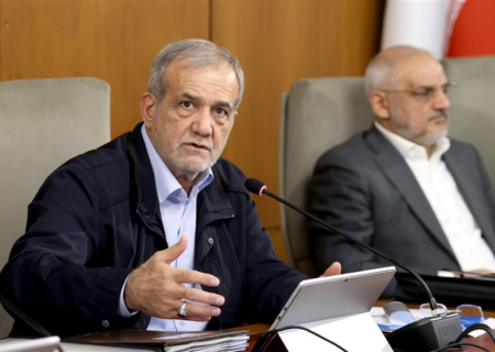 پزشکیان: موازی‌کاری‌ها ساماندهی شود و دستگاه‌های متولی آنها ادغام شوند