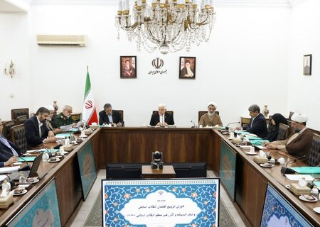 عارف: اگر دشمنان ذره‌ای عقل داشته باشند جسارت حمله جدید به ایران را پیدا نمی‌کنند