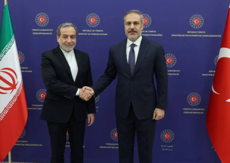 پیام تبریک عراقچی به فیدان