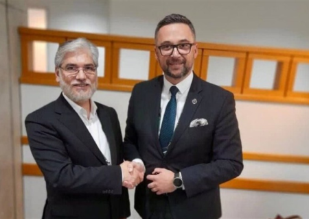 دیدار وزیرعلوم با همتایان لهستانی و سوئیسی خود در ژاپن