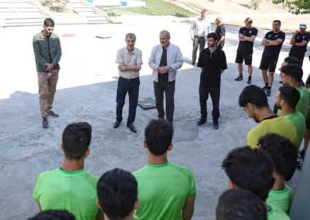 درویش با مایلی‌کهن و کاویانپور به محل تمرین پرسپولیس رفت