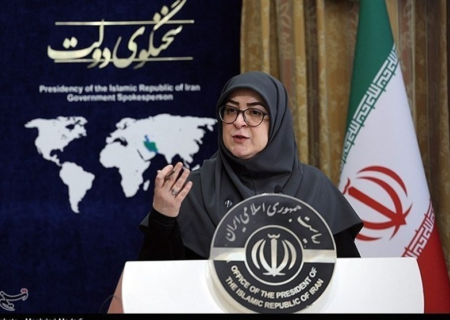 مهاجرانی: دولت می‌خواهد تا حد ممکن با دیپلماسی، جنگ را از کشور دور کند