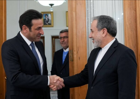 خداحافظی سفیر لبنان در تهران با عراقچی