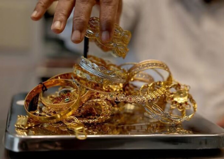 ریزش طلا با عقبگرد دلار