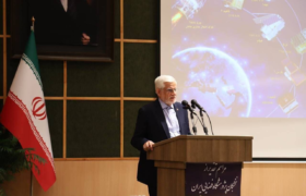 عارف: راهی جز دستیابی به علوم فضایی نداریم