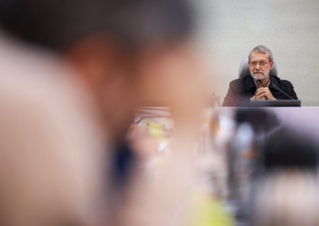 لاریجانی: خواسته‌های آمریکا ته ندارد/ ایرانیان باید سر حرف خود بایستند