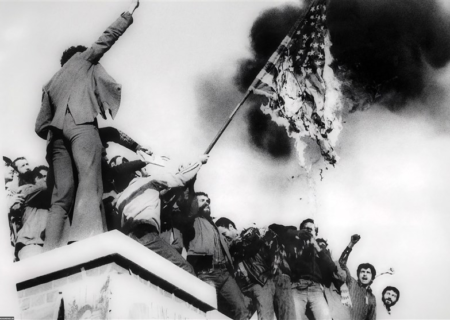 نقش اصلاح‌طلبان در استخراج اسناد سفارت آمریکا چه بود؟/ چرا ناطق نوری موضع عجیبی درباره ۱۳ آبان می‌گیرد؟