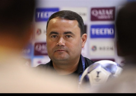 سرمربی آخال: سپاهان باید از داور تشکر کند/ این تیم با ۱۴ نفر بازی می‌کرد!