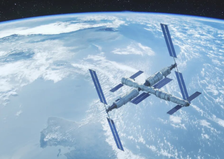 چین فضانورد پاکستانی را به فضا می برد