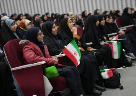 برگزاری اختتامیه سی امین کنگره قرآنی دانش آموزان دختران سمپادی