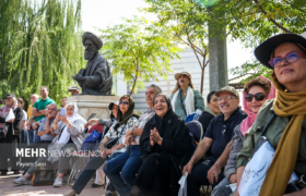 ارائه خدمات اقامتی به بازنشستگان و وظیفه بگیران کشوری