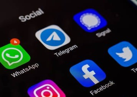 تذکر به هاشمی درباره بازنگری در فراهم کردن امکان فعالیت سکوهای پیام رسان خارجی