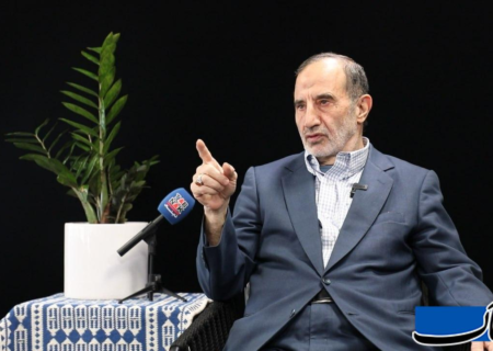 مجلس کیلویی رای می دهد؛ به اسم وفاق و همدلی/ سوره الرحمن برای نظام تصمیم گیری بخوانیم؛ هرکس ساز خودش را می‌زند/ شگرد نفوذی‌ها چیست؟