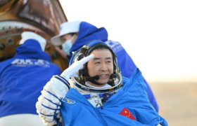 زباله فضایی عامل تاخیر بازگشت فضانوردان چینی به زمین شد