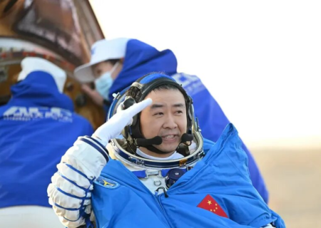 زباله فضایی عامل تاخیر بازگشت فضانوردان چینی به زمین شد