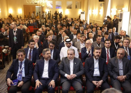 عراقچی: در جنگ ۱۲ روزه پیام تسلیم به درخواست برای آتش‌بس تغییر کرد