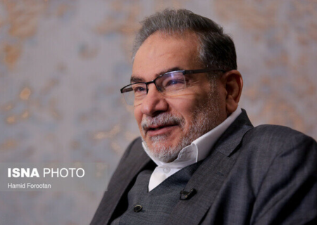 شمخانی: نیروی دریایی قدرتی است که معادلات را بازنویسی می‌کند