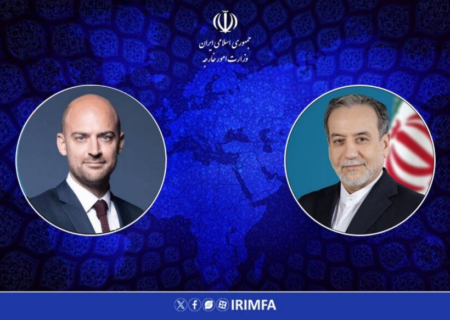 انتقاد عراقچی از اقدامات تروئیکای اروپایی در دیدار با همتای فرانسوی