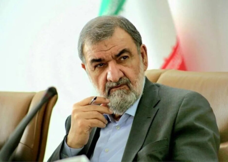 محسن رضایی: منتظر روز موعود باشید