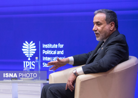 کنایه عراقچی به تعریف جدید آمریکا از دیپلماسی