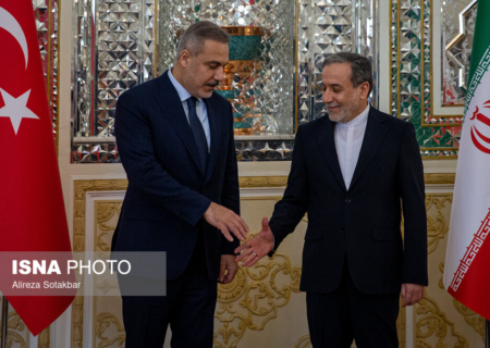 عراقچی: ایران و ترکیه مصمم به همکاری نزدیک در مسیر صلح پایدار منطقه‌ای هستند