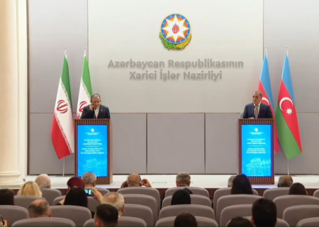 عراقچی: نباید اجازه دهیم هیچ طرف دیگری رابطه تهران و باکو را خراب کند