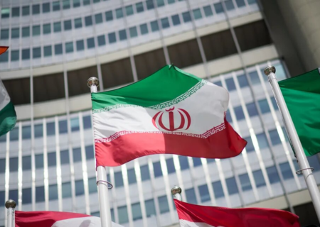 بازداشت ۲ نفر در تجمع مقابل سفارت ایران در لندن