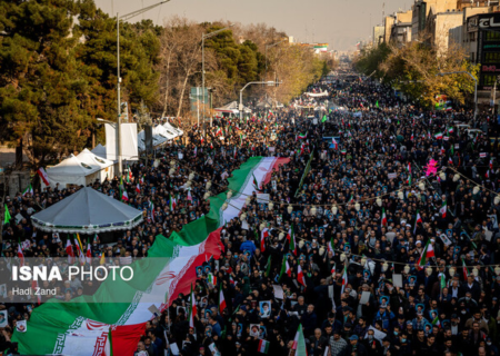 گاردین: بعید است گزینه نظامی ترامپ علیه ایران موفقیت‌آمیز باشد