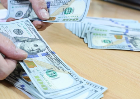 جزئیات فروش اسکناس دلار و یورو با کارت ملی/ برای خرید ارز سهمیه ای چقدر نقدینگی نیاز است؟