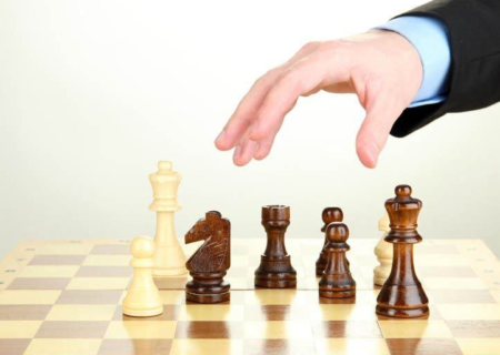 مقام اسبق وزارت خارجه: نیروهای مسلح بالاترین سطح آماده‌باش را حفظ کرده‌اند