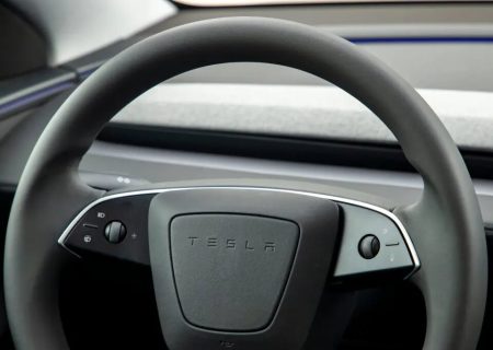 تسلا در چین هوش مصنوعی آموزش می دهد