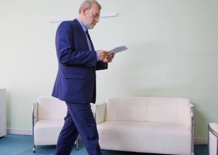 سفر علی لاریجانی به عمان